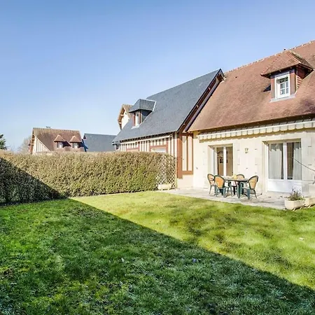 Holiday home Magnifique Maison Au Coeur De 6p Clairefontaine Deauville